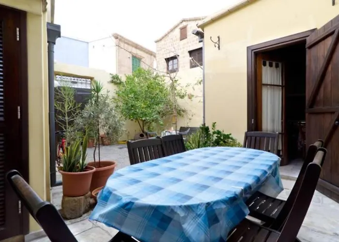 In The Old Of 公寓