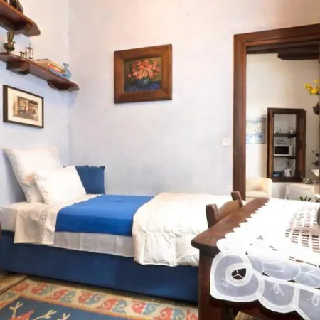 In The Old Of Никосия